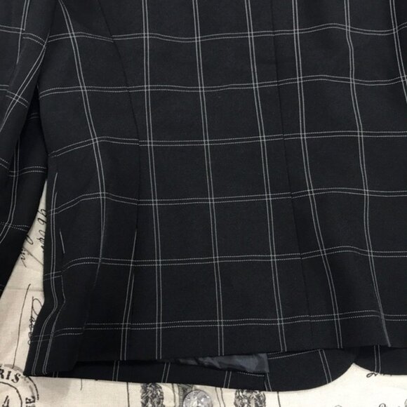 Kasper Petite Windowpane-Plaid One-Button Blazer - Picture 7 of 7